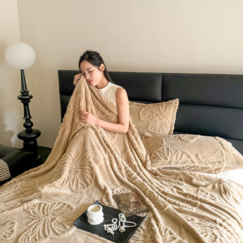 Coral Fleece Fabric Autumn Blanket with Exquisite 3D Butterflys Soft Comfortable Warm Winter Sofa Blankets Four Seasons Blanket - Image 3