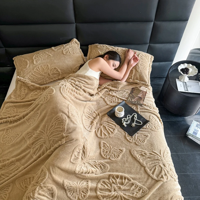 Coral Fleece Fabric Autumn Blanket with Exquisite 3D Butterflys Soft Comfortable Warm Winter Sofa Blankets Four Seasons Blanket - Image 4