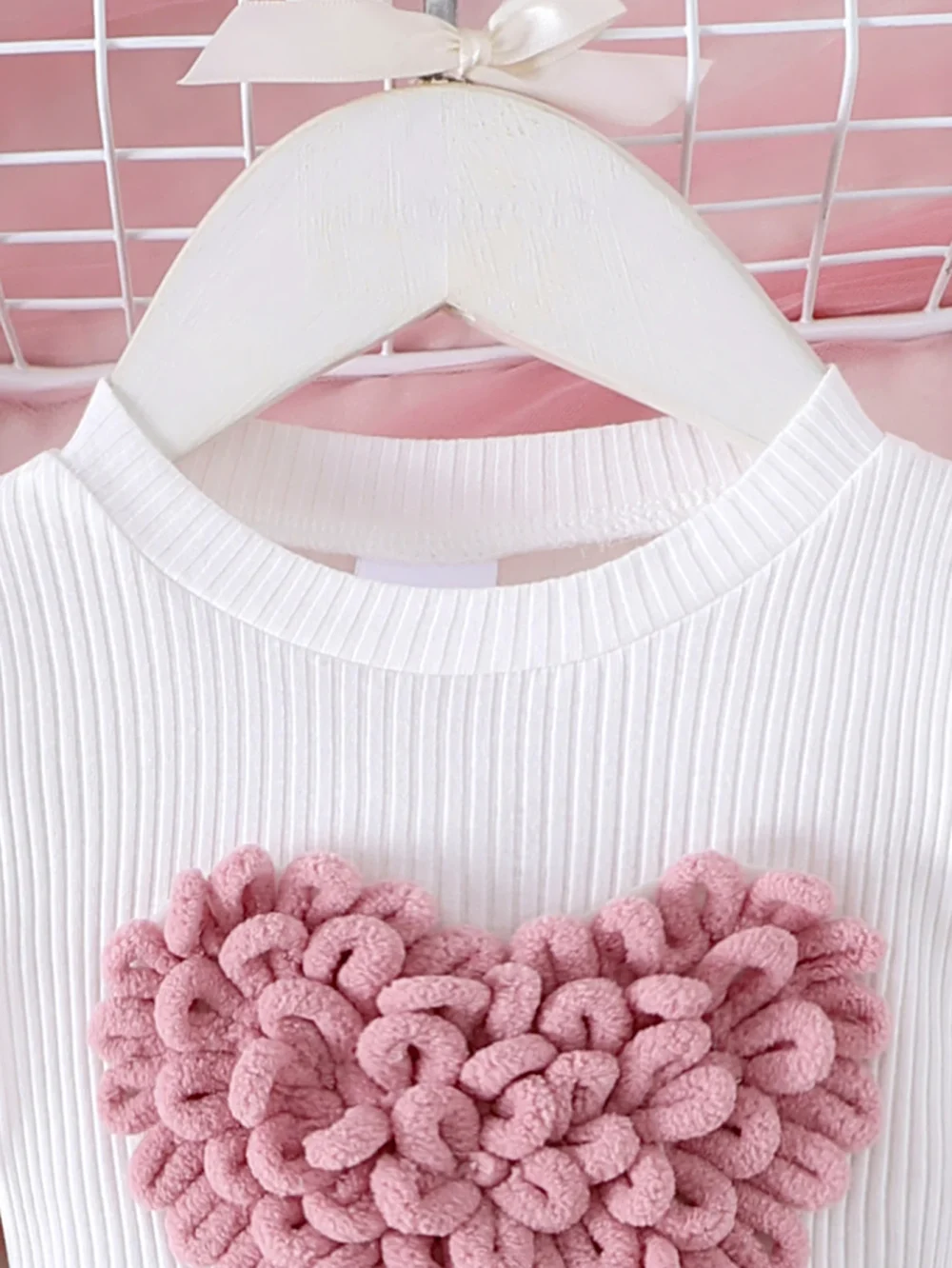 2PCS Winter New Style For 0-3 Year Old Girls, Comfortable Sweet And Cute Bubble Sleeves, Love Chapter Top + Pink Short Skirt Set - Image 3