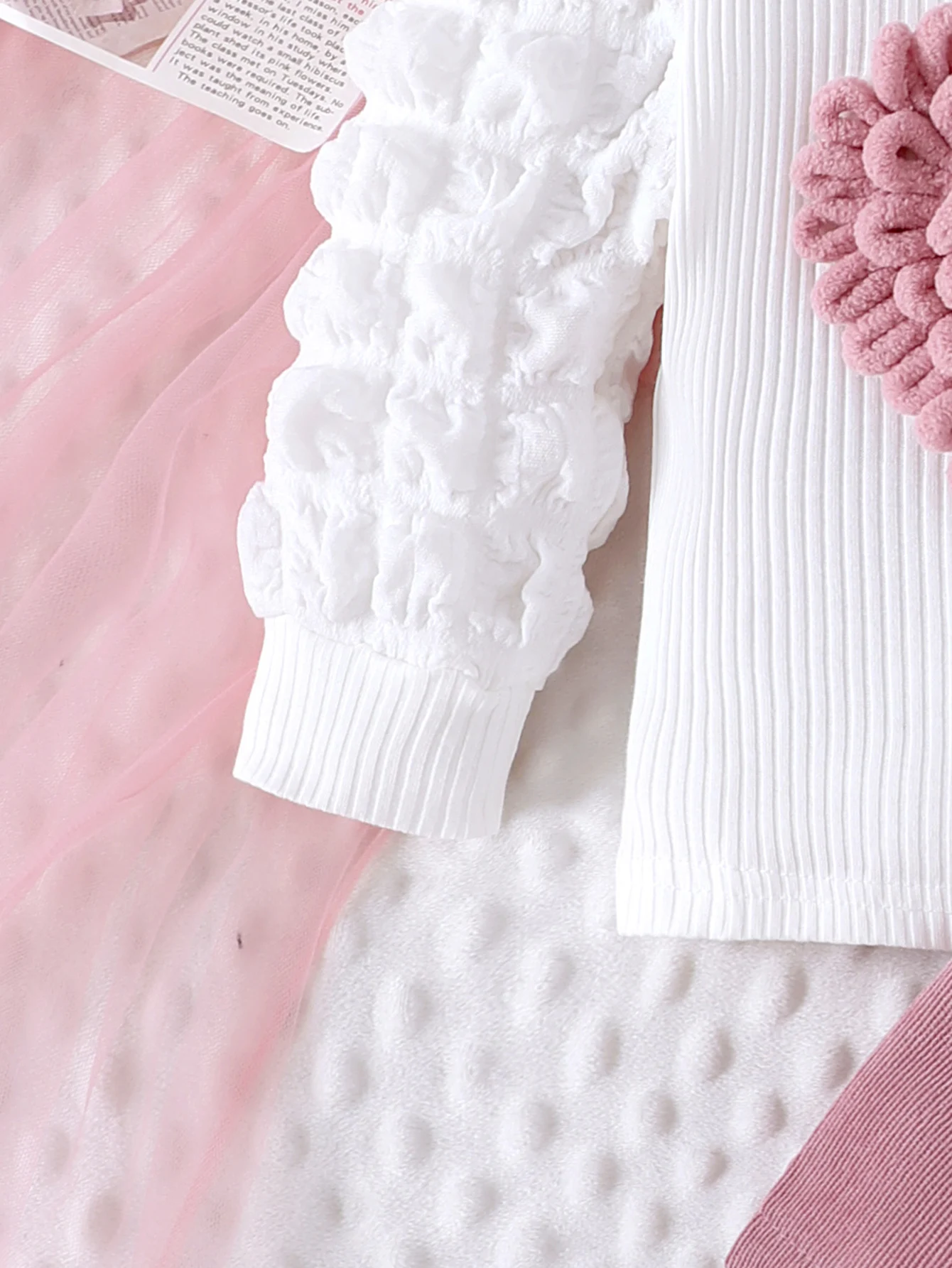 2PCS Winter New Style For 0-3 Year Old Girls, Comfortable Sweet And Cute Bubble Sleeves, Love Chapter Top + Pink Short Skirt Set - Image 4